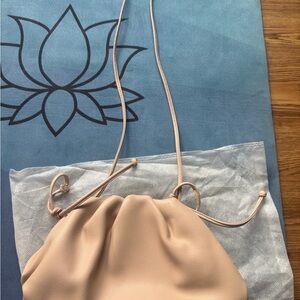 Bottega Veneta lambskin Women's Bag - light pink 9x5”